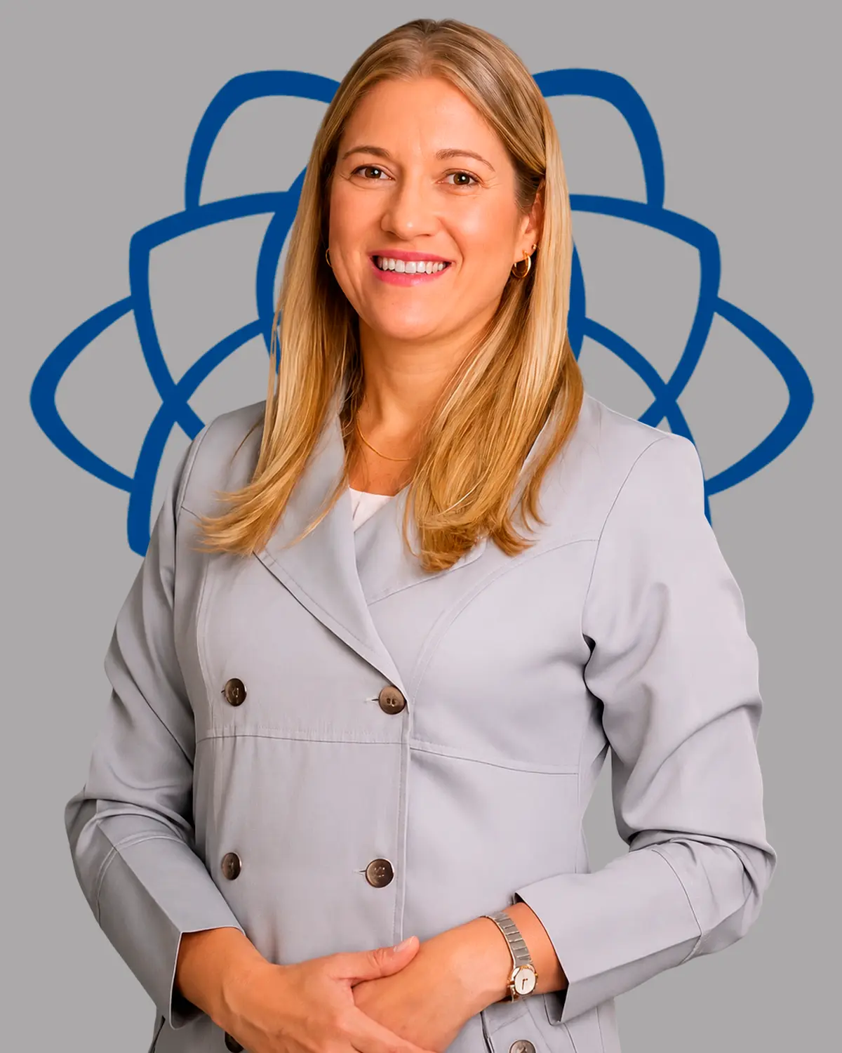 Dra. Tatiana Souza, cirurgiã-dentista especialista em Implantodontia e Periodontia.